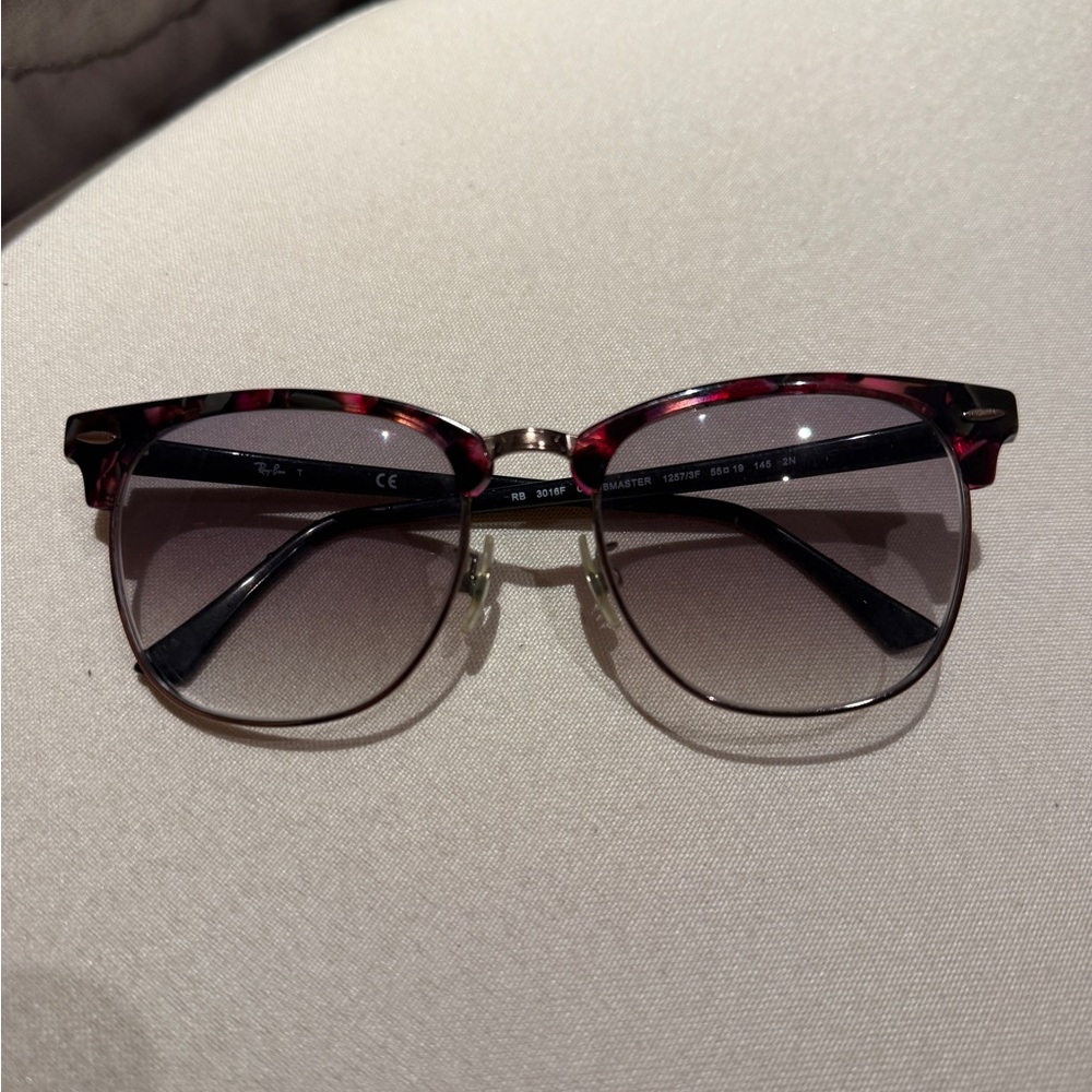 Ray-Ban Clubmaster Sunglasses with Black and Pink Frame - Picture 4 of 9